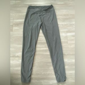Grey LuLaRoe leggings. Hardly worn